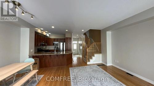 294 Waymark Crescent, Ottawa, ON - Indoor Photo Showing Other Room