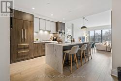 514 - 280 HOWLAND AVENUE  Toronto, ON M5R 0C3