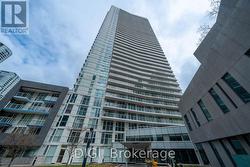 915 - 75 QUEENS WHARF ROAD  Toronto, ON M5V 0J8