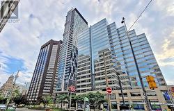 806 - 426 UNIVERSITY AVENUE  Toronto, ON M5G 1S9