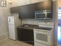 2 - 201 DUNDAS STREET E  Toronto, ON M5A 1Z4