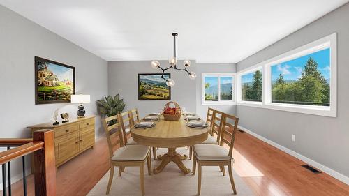 220 West Bench Drive, Penticton, BC - Indoor Photo Showing Dining Room