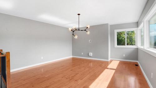 220 West Bench Drive, Penticton, BC - Indoor Photo Showing Other Room