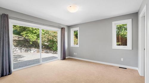 220 West Bench Drive, Penticton, BC - Indoor Photo Showing Other Room