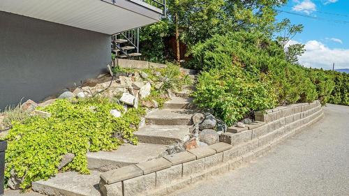 220 West Bench Drive, Penticton, BC - Outdoor
