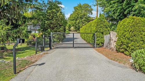 220 West Bench Drive, Penticton, BC - Outdoor