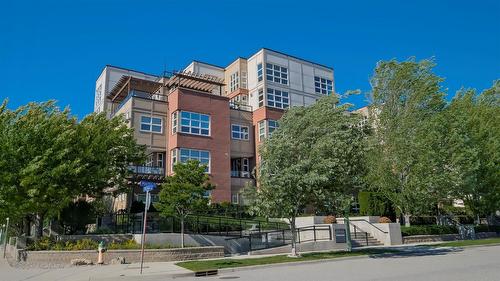 108-700 Martin Avenue  Kelowna, BC V1Y 6V3