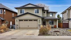 733 HAYWARD Place  Kamloops, BC V2B 0G1