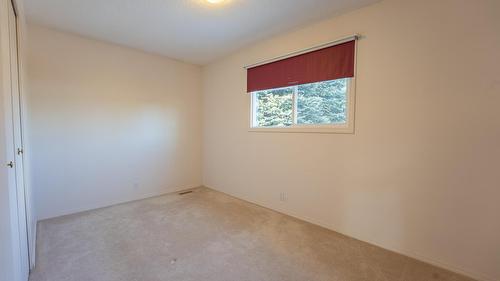 896 306Th Street, Kimberley, BC - Indoor Photo Showing Other Room