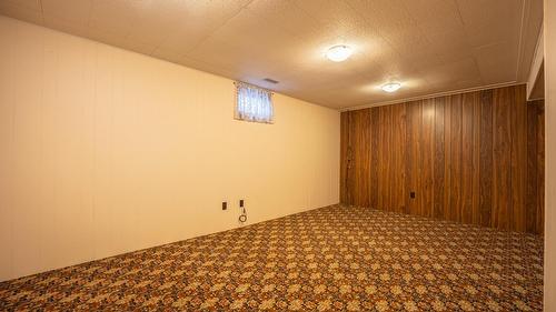 896 306Th Street, Kimberley, BC - Indoor Photo Showing Other Room