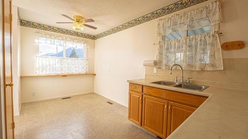 896 306Th Street, Kimberley, BC - Indoor