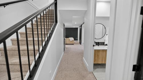 1323 Mcdonald Road, Cranbrook, BC - Indoor Photo Showing Other Room