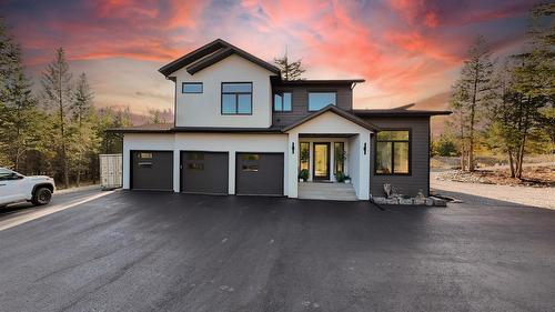 1323 Mcdonald Road, Cranbrook, BC - Outdoor With Facade