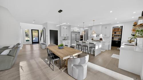 1323 Mcdonald Road, Cranbrook, BC - Indoor