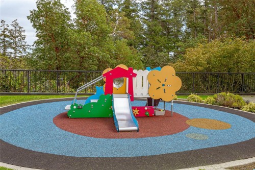 308-286 Wilfert Rd, View Royal, BC - Outdoor