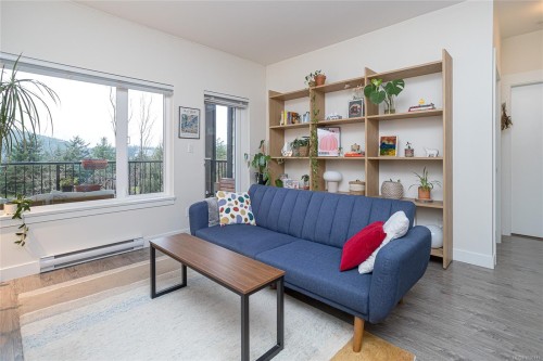 308-286 Wilfert Rd, View Royal, BC - Indoor Photo Showing Living Room