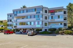 404-9958 Daniel St  Chemainus, BC V0R 1K1