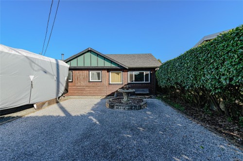 460 Bundock Ave, Duncan, BC 