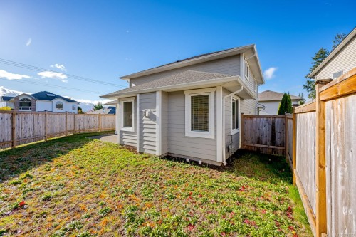 499 Torrence Rd, Comox, BC 