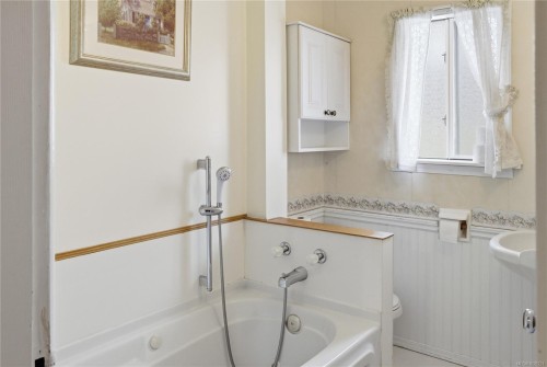 421 Juniper St, Nanaimo, BC 