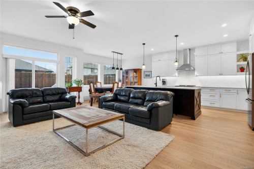 873 Aspen Rd, Comox, BC 