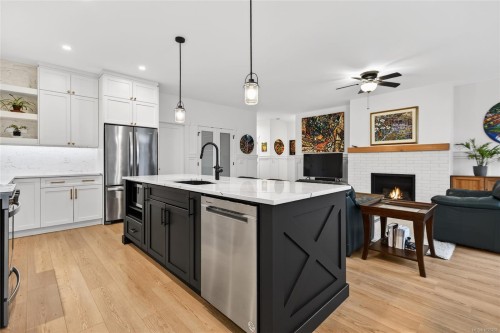 873 Aspen Rd, Comox, BC 