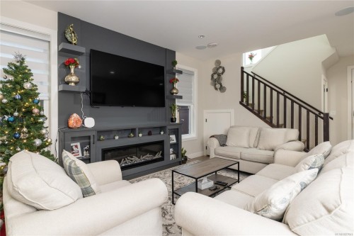 1636 Roberta Rd South, Nanaimo, BC 