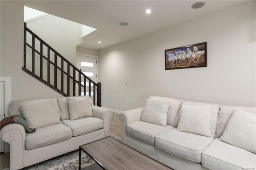 1636 Roberta Rd South, Nanaimo, BC 