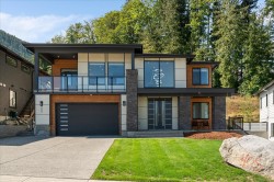 405 Colonia Dr SOUTH Ladysmith, BC V9B 0B8