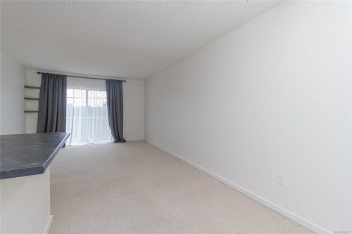 101-9942 Daniel St, Chemainus, BC - Indoor Photo Showing Other Room