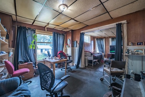1226 Lawlor Rd, Nanaimo, BC - Indoor