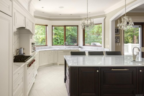 3375 Ripon Rd, Oak Bay, BC 