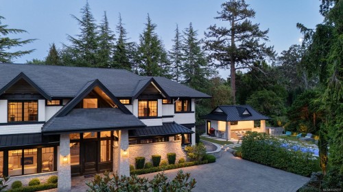 3375 Ripon Rd, Oak Bay, BC 