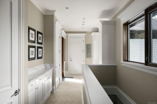 3375 Ripon Rd, Oak Bay, BC 