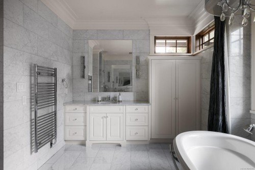 3375 Ripon Rd, Oak Bay, BC 