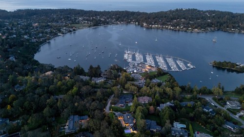 3375 Ripon Rd, Oak Bay, BC 