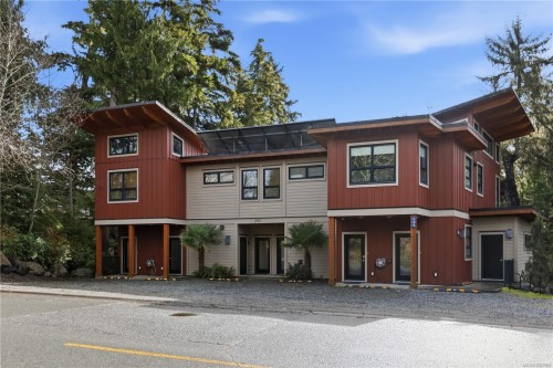 13-203 Boardwalk Blvd  Ucluelet, BC V0R 3A0