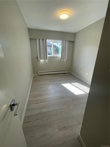 1252 9Th St, Courtenay, BC - Indoor Photo Showing Other Room
