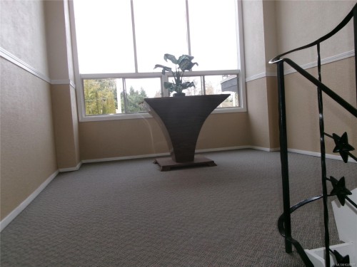 1252 9Th St, Courtenay, BC - Indoor Photo Showing Other Room