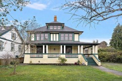 132 Government St SOUTH Victoria, BC V8V 2K7