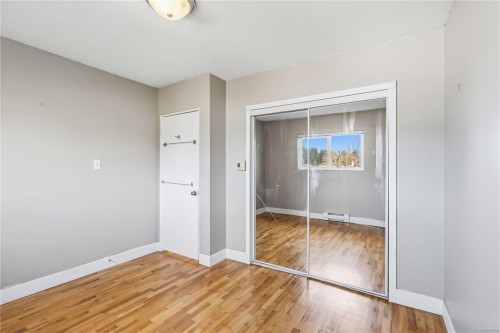 9-10145 Third St, Sidney, BC 