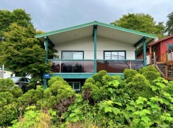 811 Oceanview Dr  See Remarks, BC V0T 1S0