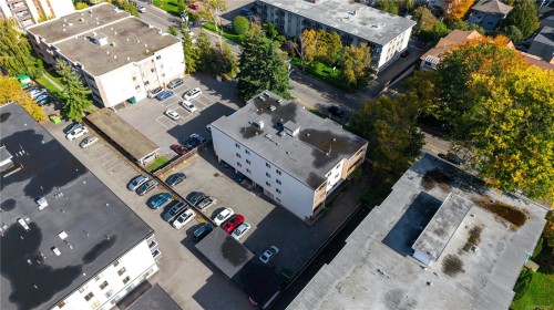 1520 Richmond Ave, Victoria, BC -  With View