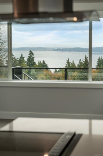 667 Noowick Rd, Mill Bay, BC 