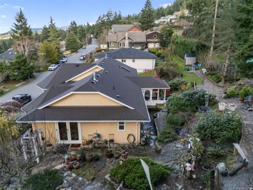 6092 Chippewa Rd, Duncan, BC 