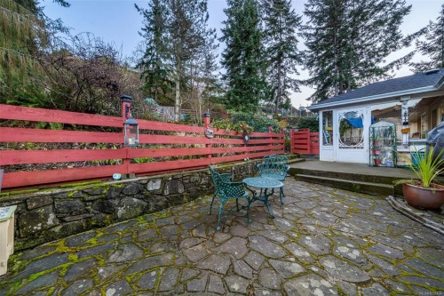 6092 Chippewa Rd, Duncan, BC 