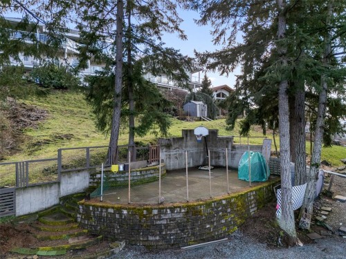 6092 Chippewa Rd, Duncan, BC 