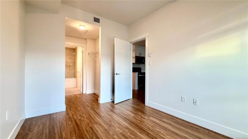 511-6320 Sentinal Dr, Nanaimo, BC - Indoor Photo Showing Other Room