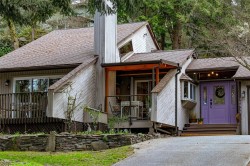 10912 Boas Rd  North Saanich, BC V8L 5J1