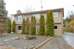 463 Eighth St  Nanaimo, BC V9R 1B3